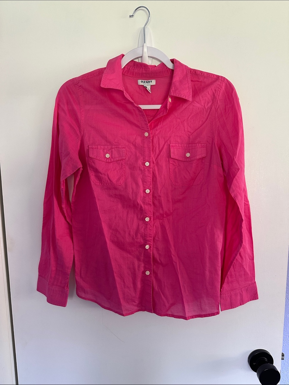 Old Navy Pink Long-Sleeve Button-Up Shirt 100% cotton size small
